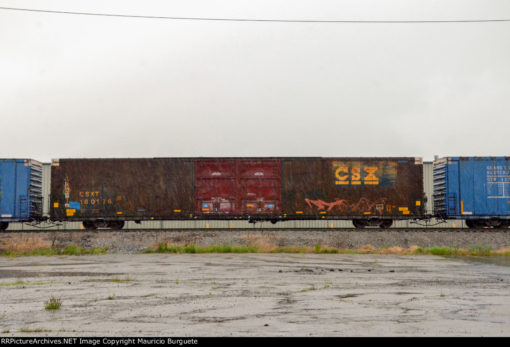 CSX Box Car